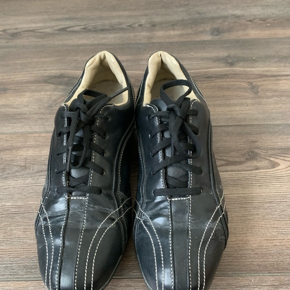 Shoes - Picture 2 of 9